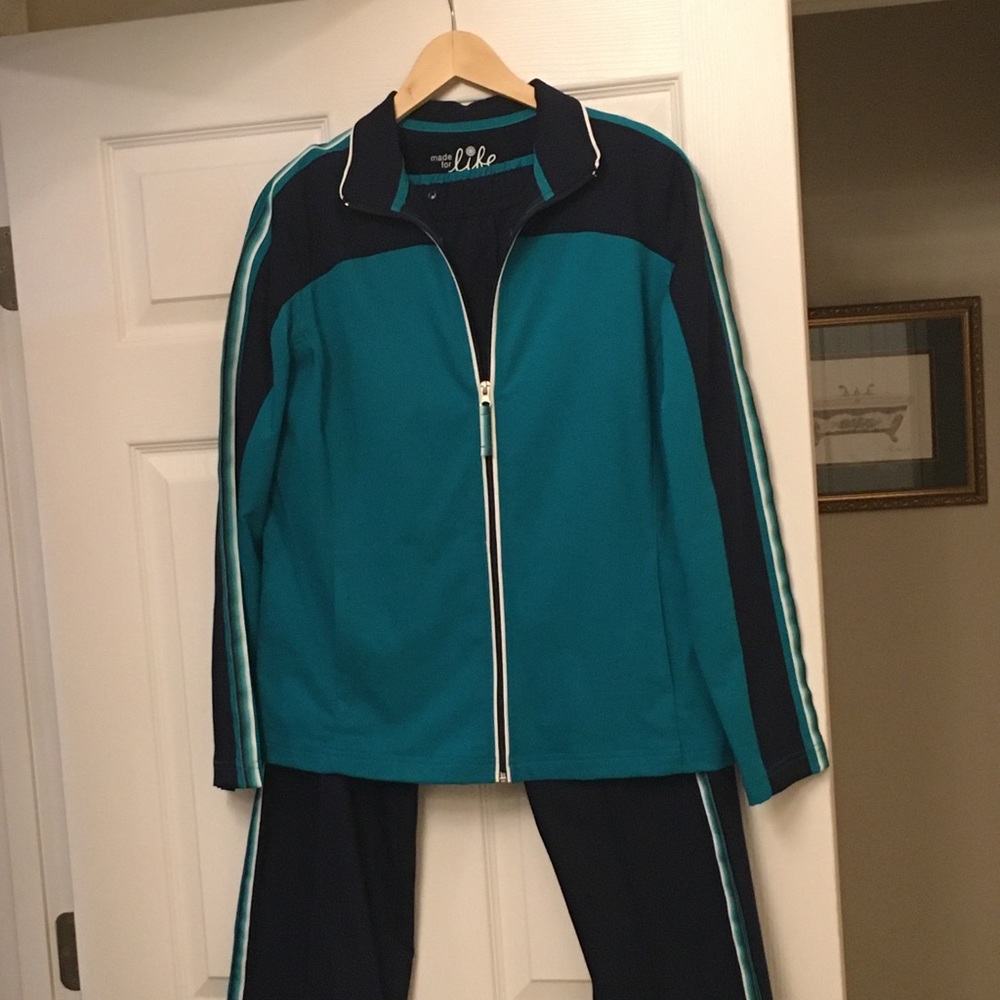 2 piece jacket and pants Athletic set